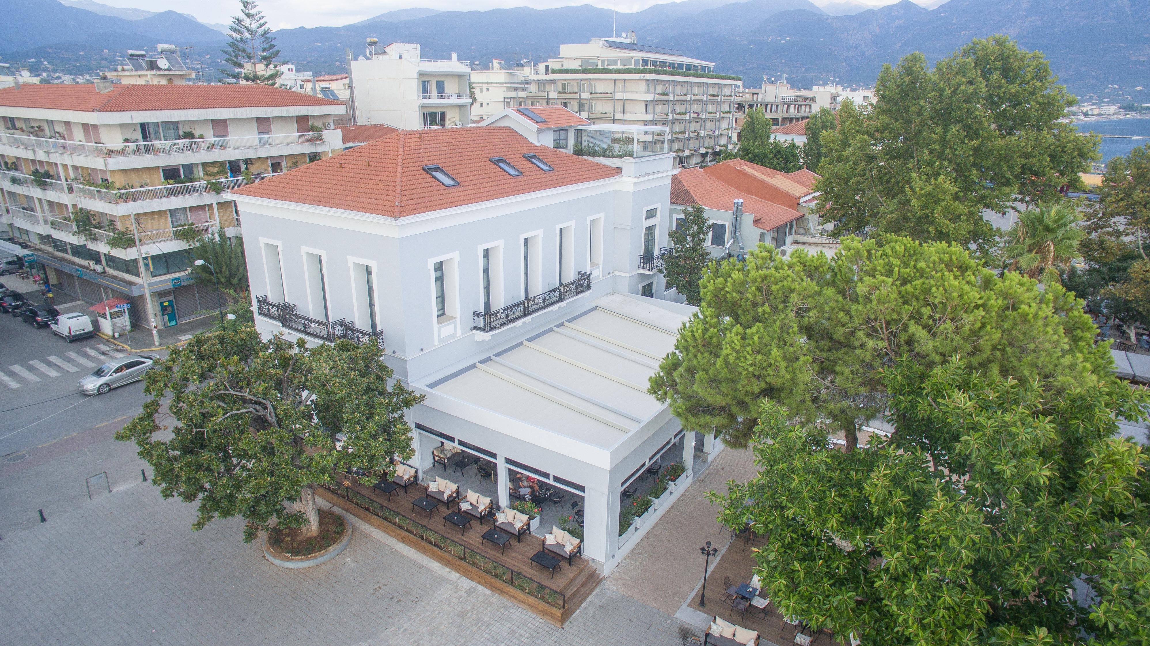 Panellinion Luxury Rooms Каламата Екстериор снимка