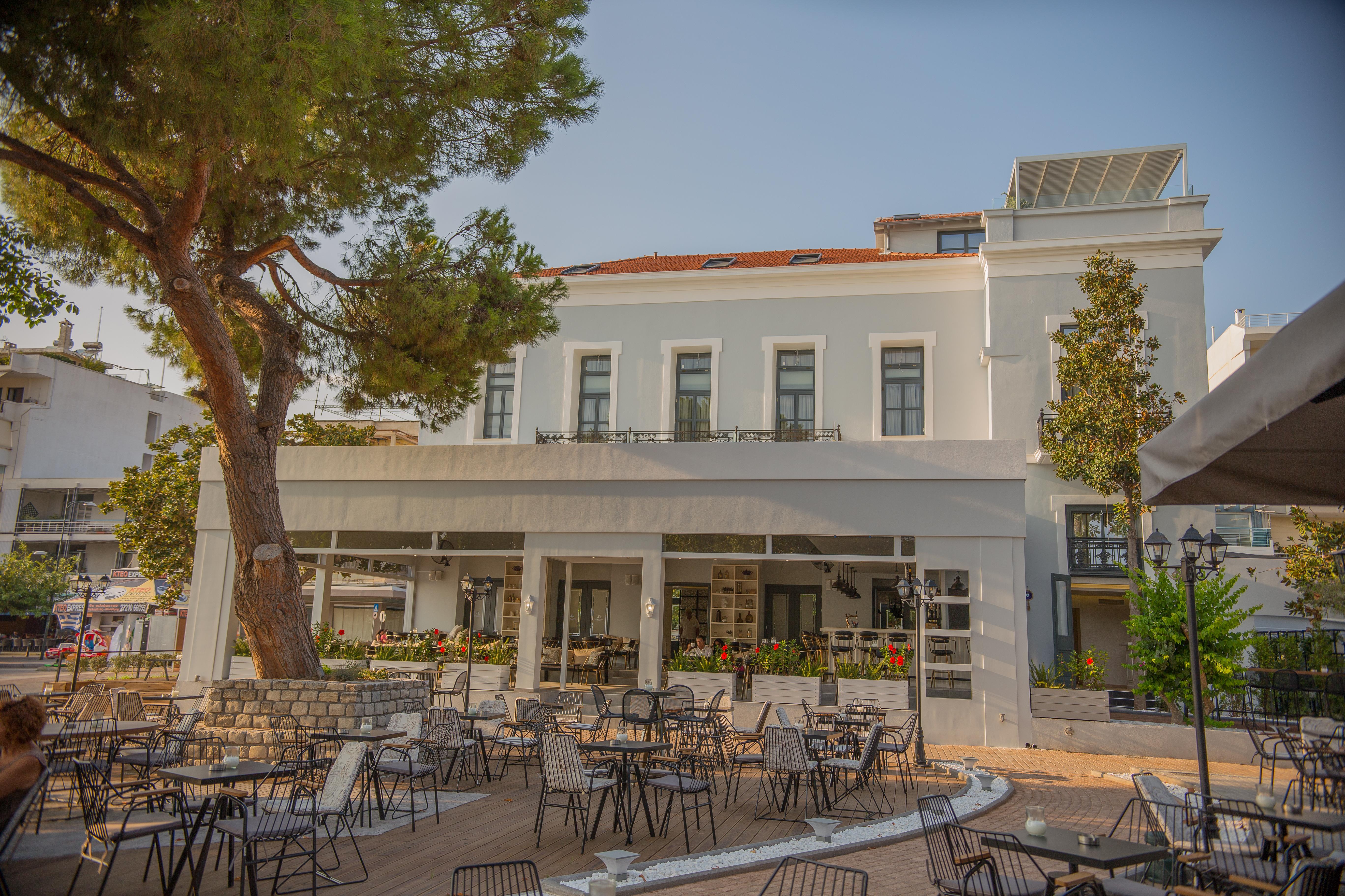 Panellinion Luxury Rooms Каламата Екстериор снимка