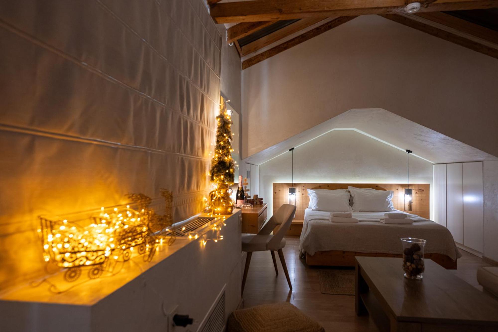 Panellinion Luxury Rooms Каламата Екстериор снимка