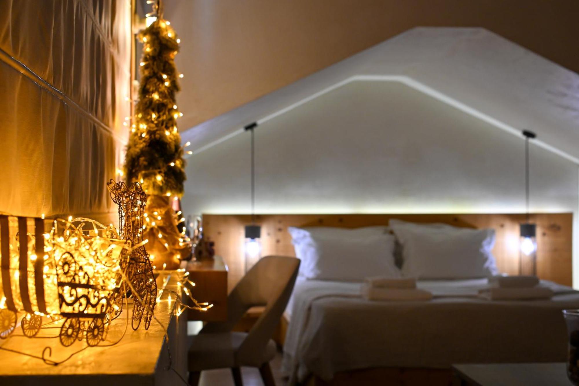 Panellinion Luxury Rooms Каламата Екстериор снимка