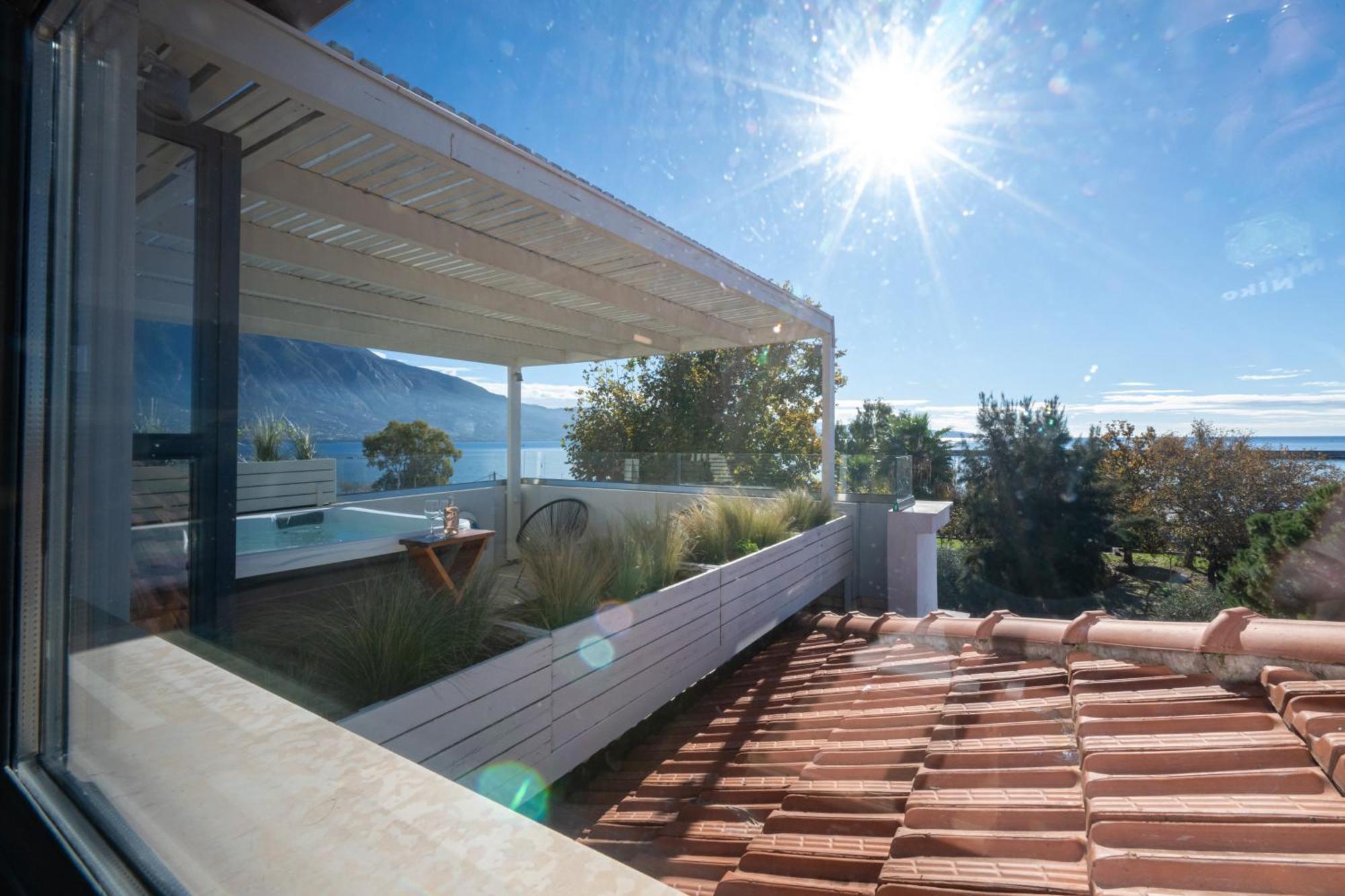 Panellinion Luxury Rooms Каламата Екстериор снимка